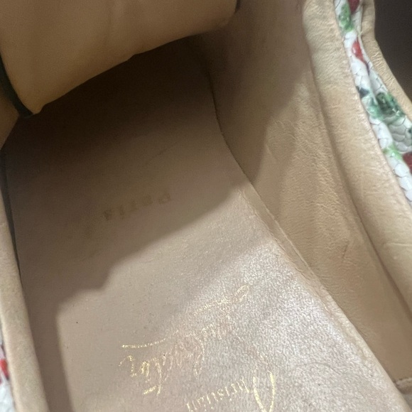 Authentic Christian louboutin cherry sneakers - Picture 4 of 4